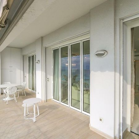 Seafront Modern Apartment Niza Exterior foto