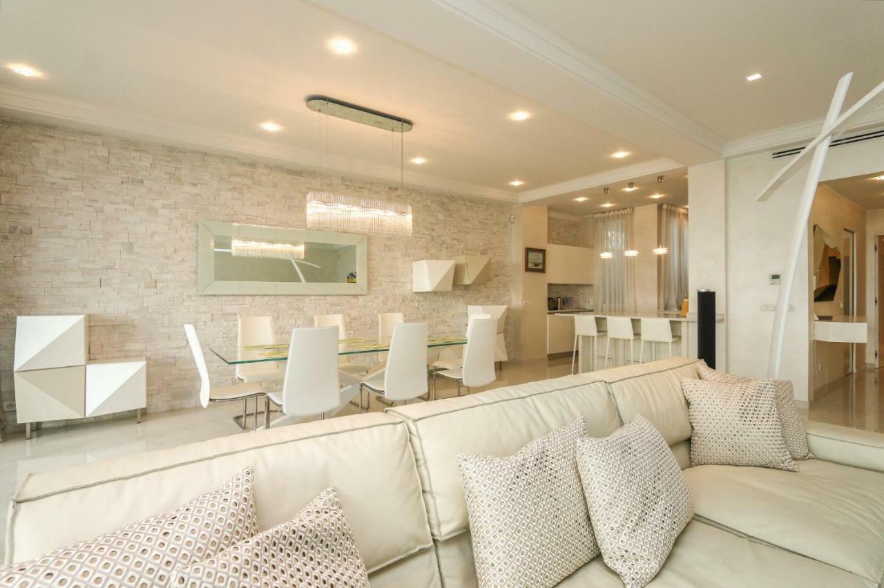 Seafront Modern Apartment Niza Exterior foto
